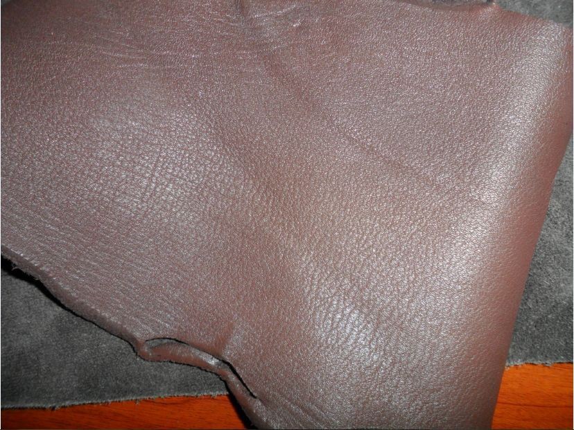 头层真皮 黄牛皮 红棕色自然摔纹牛皮