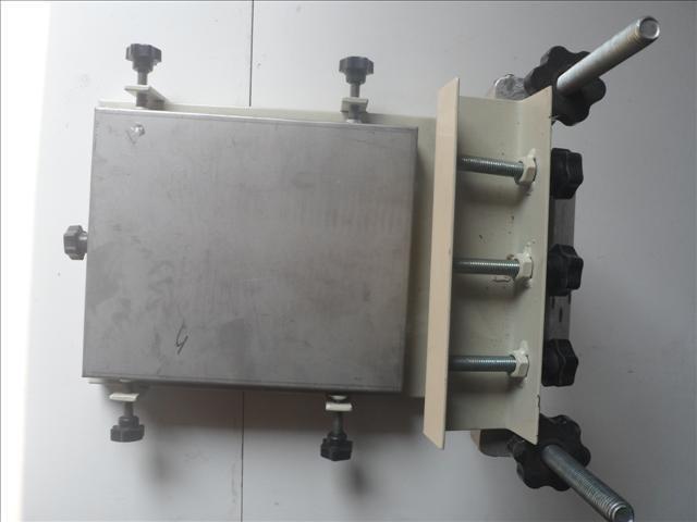 电动车电瓶组装  汽车电瓶组装设备  电池外壳丝网印刷台