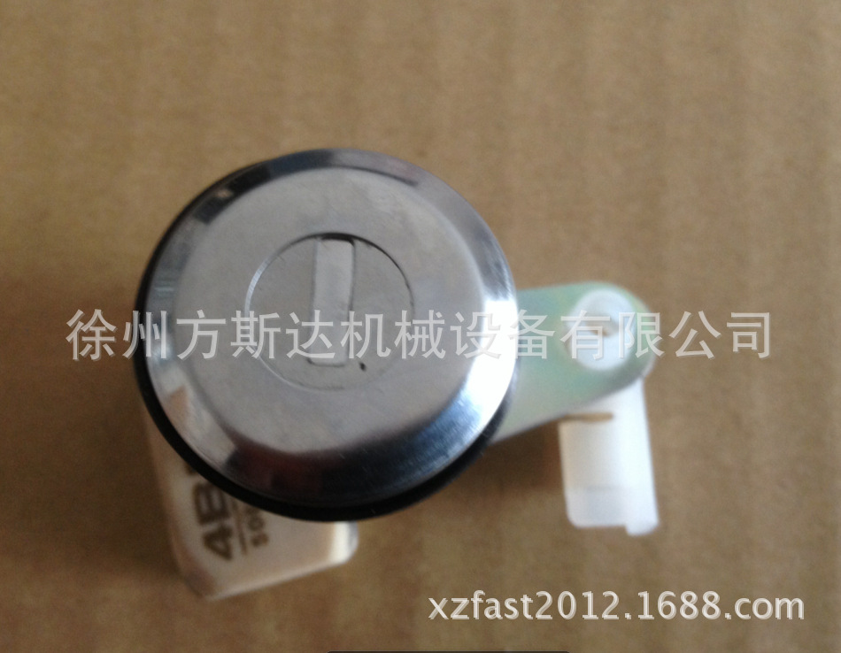 供应川崎装载机配件：34800-70210 锁芯