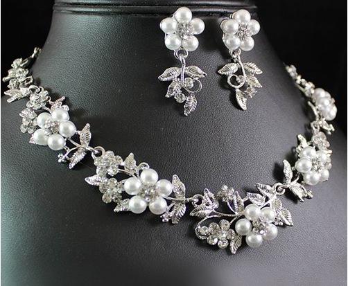 Necklace Set Image 1