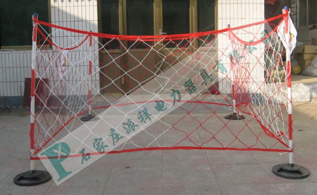 安全圍網配墩式立桿2