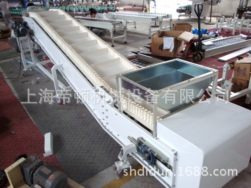 厂家专业供应碳钢90度PVC裙边挡板皮带提升输送机 结构紧凑