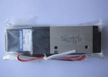 KOGANEI小金井供应电磁阀（原厂国外采购）240-4E1-81-PLL DC24V