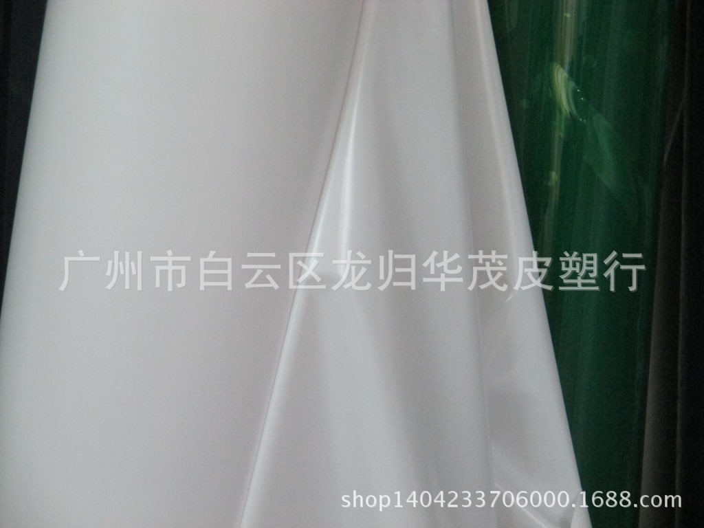 工厂环保PVC有色透明0.2--1.0mm，彩色塑料膜透明与光胶