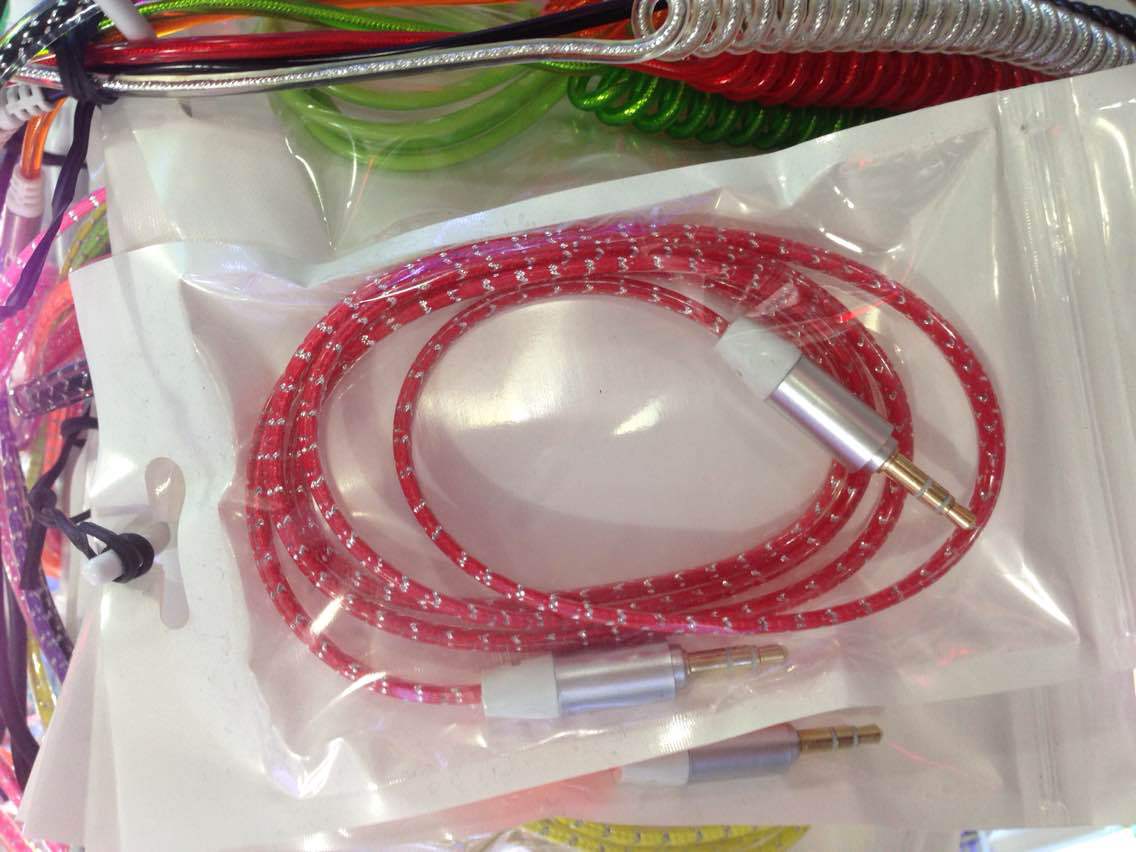 新款水晶磨砂音频线 水晶透明音频线 扁线 3.5公对公 aux车载线