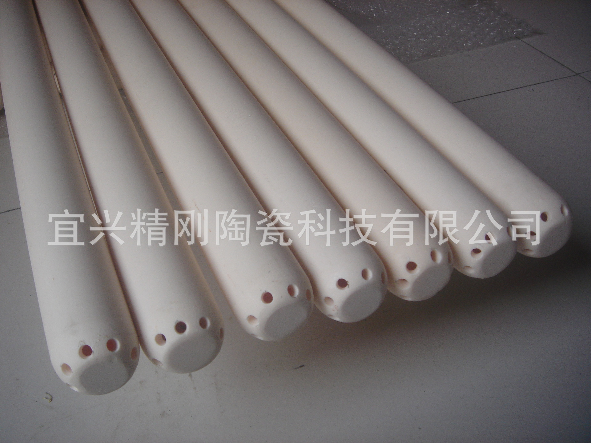 供应刚玉莫来石炉管.钼丝炉陶瓷管. 各种化工窑炉刚玉喷火嘴