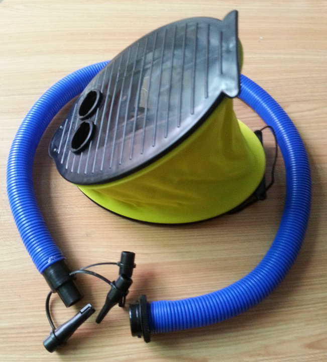 大号脚踩充气泵 脚踩气泵 充气筒 9*6"