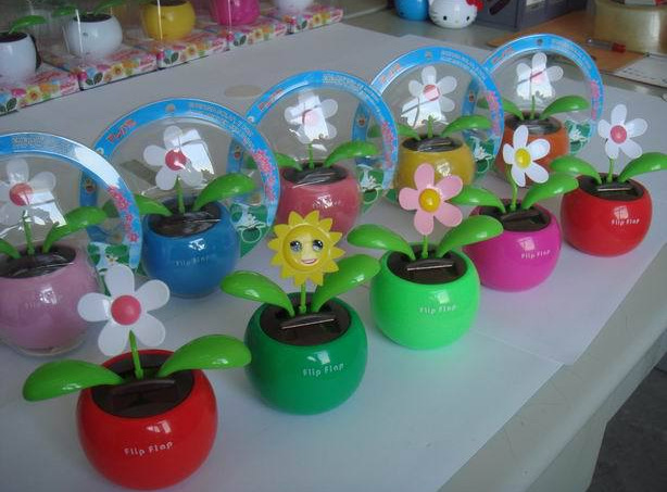 深圳厂家：太阳能摇头公仔吸塑包装　PVC吸塑盒