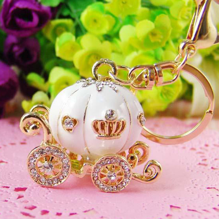 热销爆款 礼品创意钥匙扣包挂件 镶钻灰姑娘水晶南瓜马车钥匙扣|ru