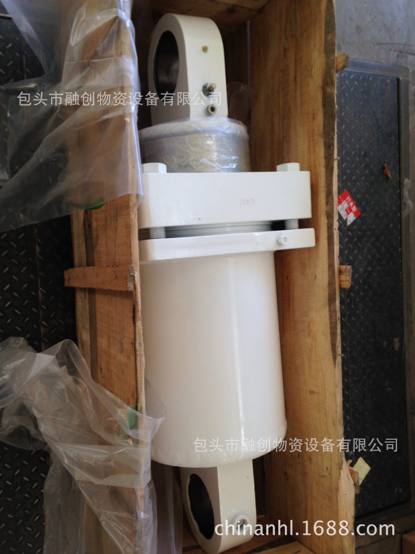 供应特雷克斯TEREX TR100用09079698后悬缸总成