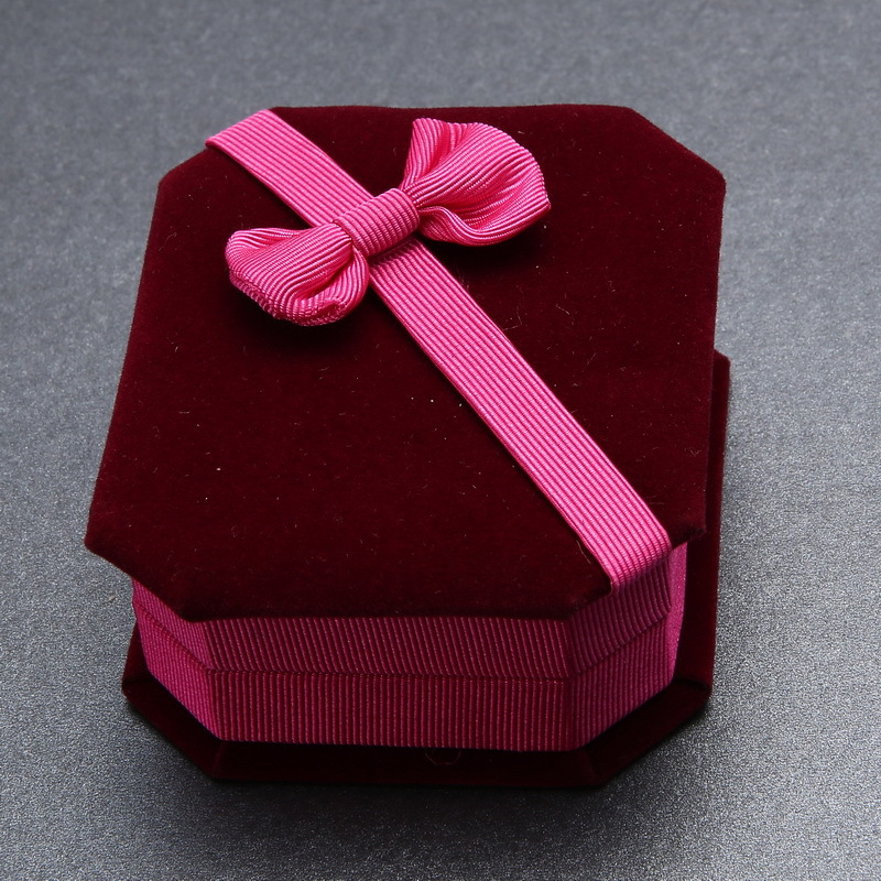 Fashion Solid Color Suede Jewelry Boxes 1 Piece display picture 12