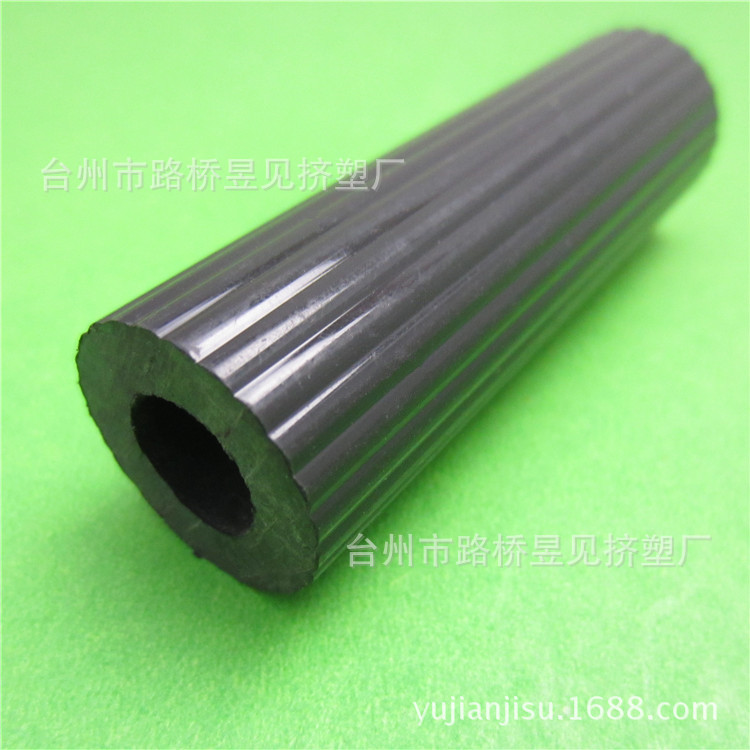 Tubo de plástico duro de PVC negro resistente al desgaste de alta resistencia, resistente a la perforación, tubo de drenaje de tubo redondo de espesor de pared de PVC varilla de plástico hueca