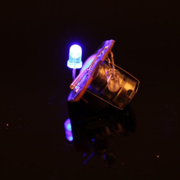 厂家直销批发供应震动红蓝发光电子机芯电子灯配件玩具显示屏