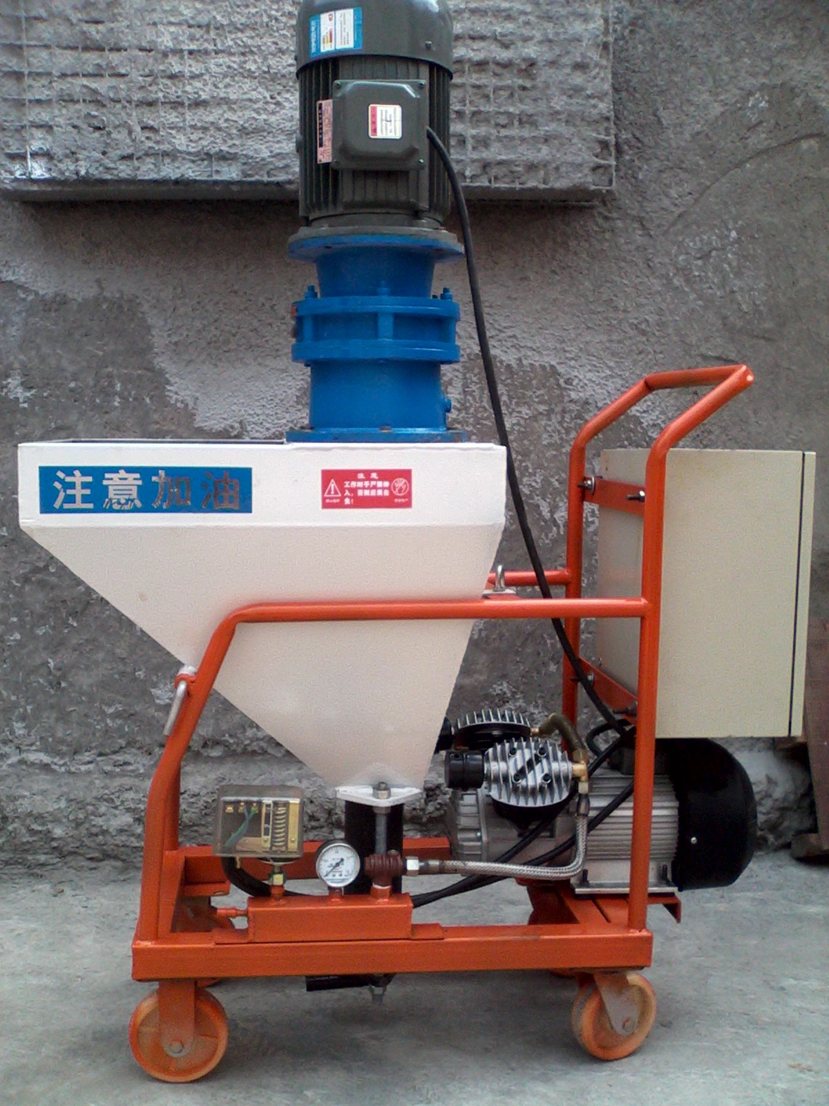 山东砂浆喷涂机供货商【厂家直销】耐火材料防水涂料喷涂机