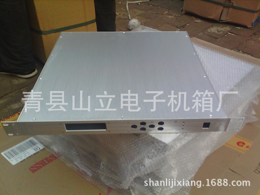 供应非标单层高档防震u箱，各类型号U箱，机箱外壳