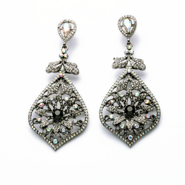 Fashion Jewelry Wholesale Diamond Flower Pendant Women&#39;s Earrings display picture 6