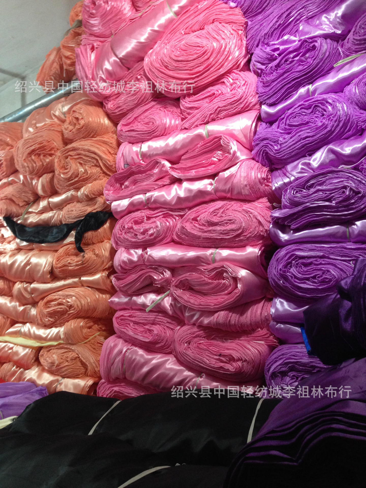 现货供应五枚缎 色丁布 涤纶五枚缎服装里料 箱包布料柯桥批发电