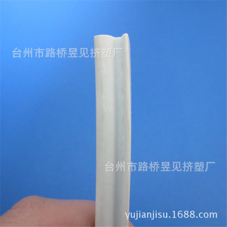 Productos de extrusión de plástico Perfil de PVC recorte de sellado suave Procesamiento de extrusión de bandas de borde de sellado de automóviles de PVC