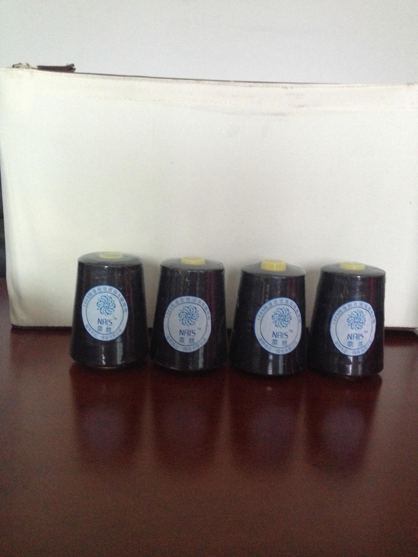 工厂供应各种规格箱包线  缝包线缝衣线  量大价优