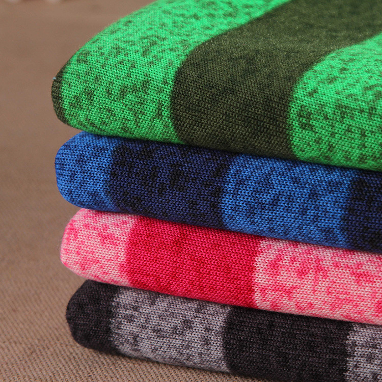 粗针针织绒布印花面料 运动服休闲服装布料 大量生产