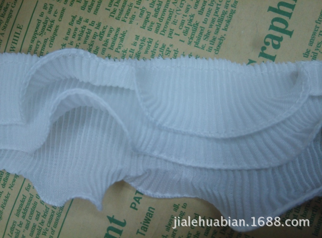 新款三层雪纺木耳锁边定线褶皱花边门襟打折花边