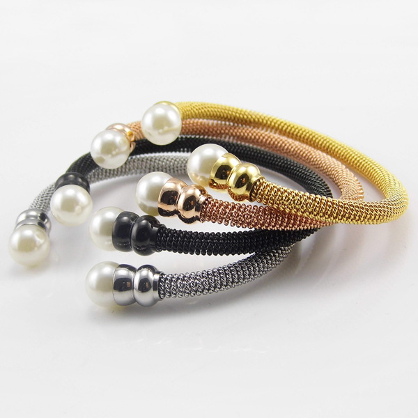 28g Weight Pearl Inlay Material Bangle Classification 1 Piece Quantity Daily Occasion Wholesale Casual Water Droplets Titanium Steel 18k Gold Plated Bangle