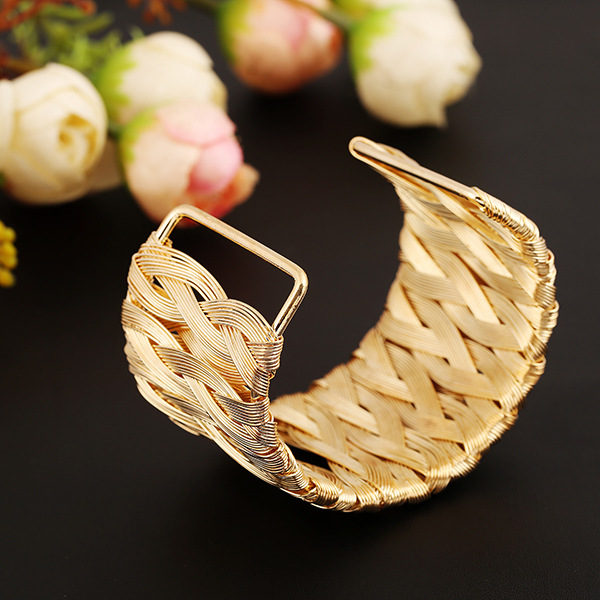 New Jewelry Fashion Open Wire Electroplated Metal Bracelet High Quality Bracelet Wholesale Nihaojewelry display picture 10