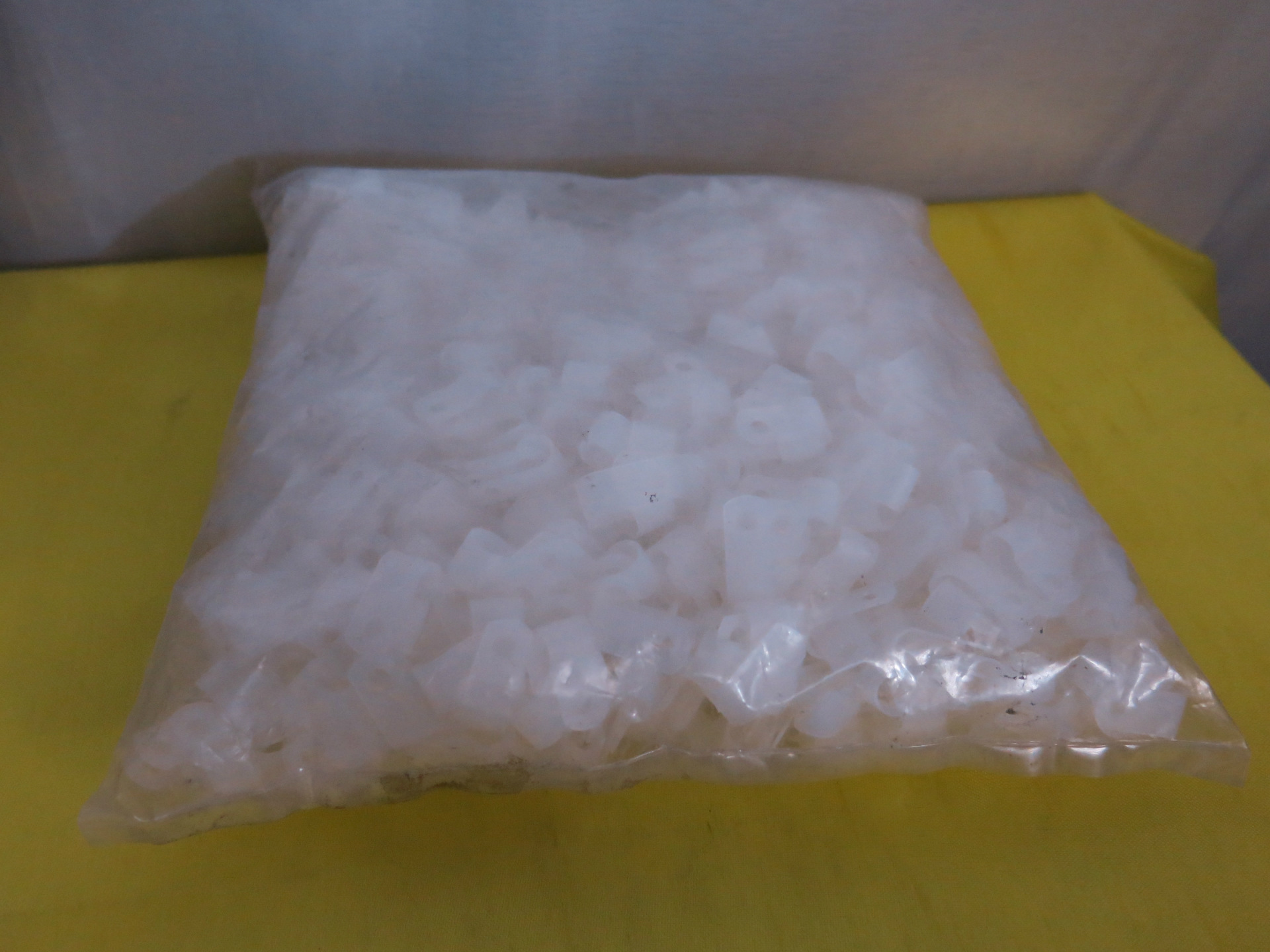 R型线夹 压线夹,线卡 线扣 尼龙线夹，6.4，1/4