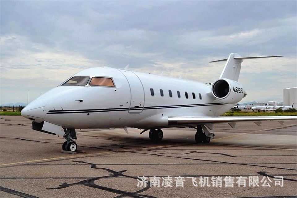 朝阳通用航空机场 庞巴迪/挑战者604公务机 朝阳私人公务机价格