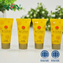 �e�^�Ƶ�һ����ϴ�lˮ��ԡҺ �ͷ�һ������Ʒ�ߙnܛ��ϴ�lҺ�� ��