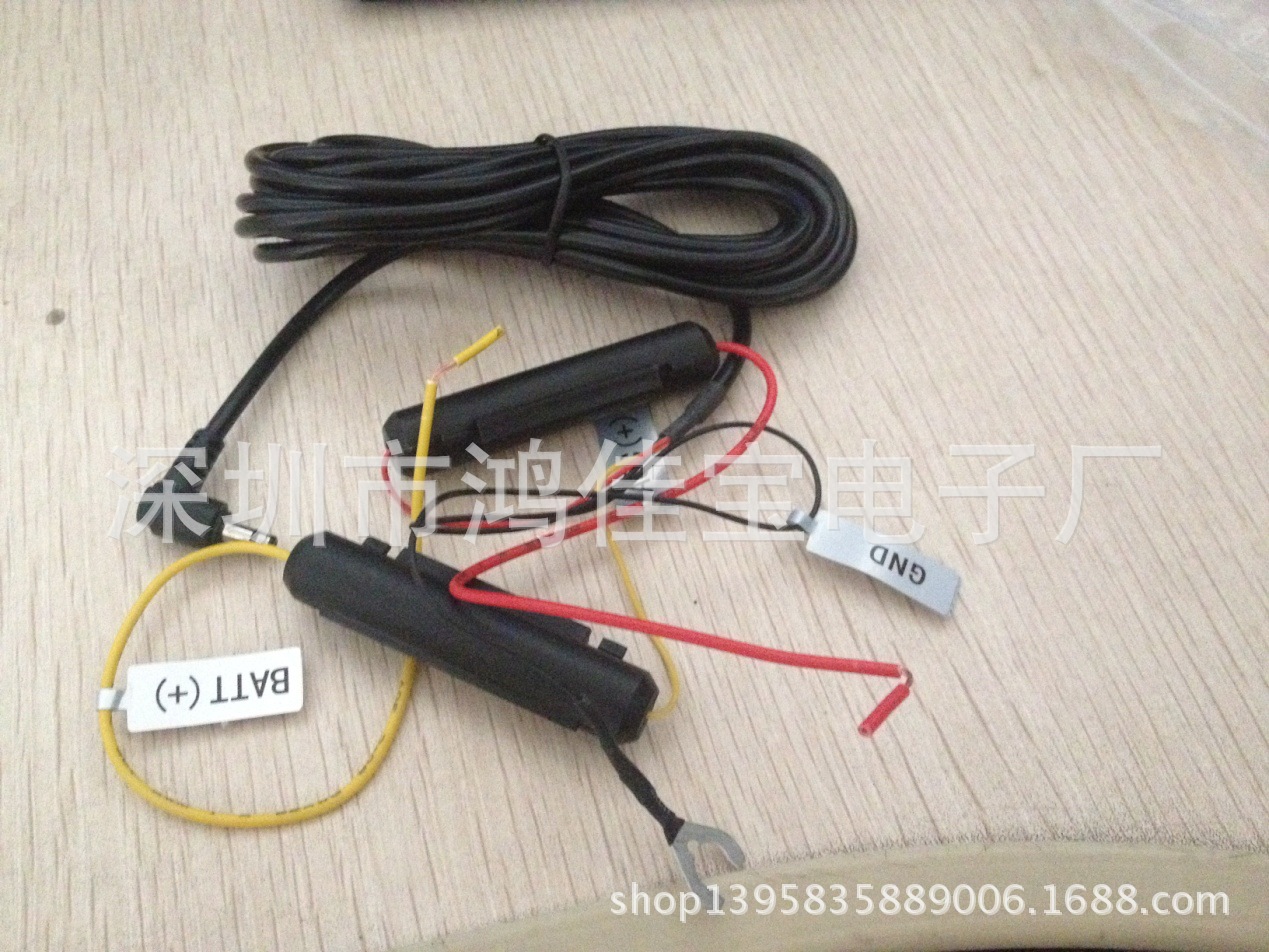 车载摄像头连接DC线 DC3.5*1.1三极 另一端双保险管 6.4mm y端子