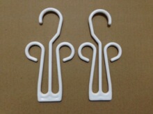 现货供应白色PP塑料鞋钩超市棉拖鞋挂钩衣架挂钩塑胶鞋挂钩批发