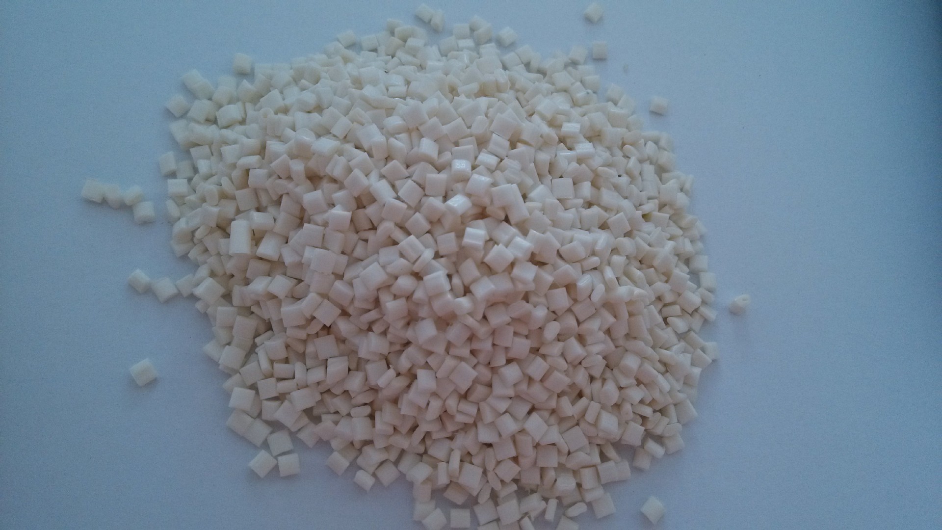 TPEE/自产/TPEE 65-70D NC