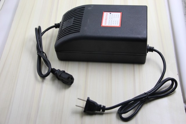 全新变频脉冲电动车充电器 64V20AH 智能电动车充电器|ru