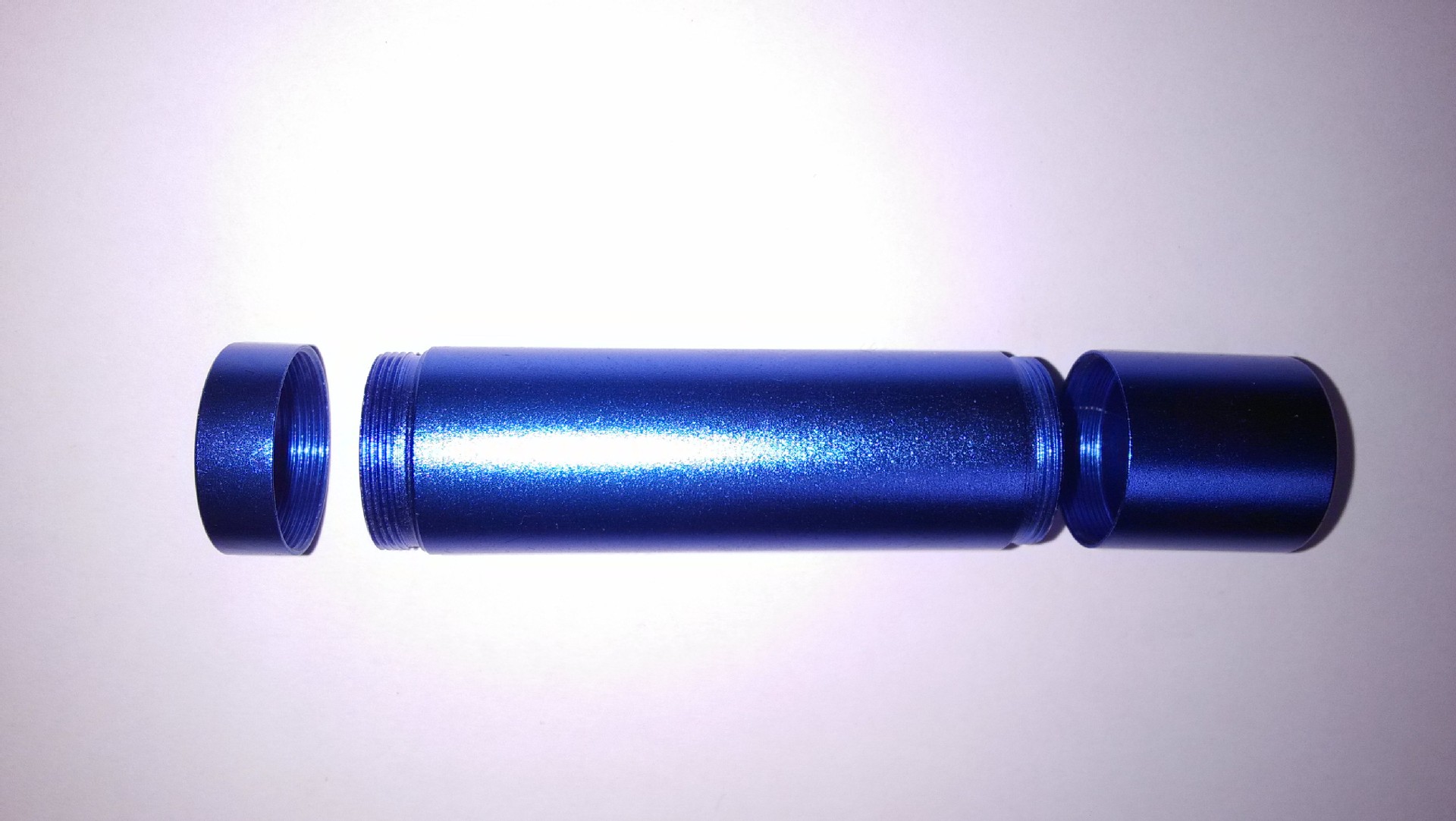 大量供应金属充电宝外壳加工，移动电源外壳加工经过氧化处理