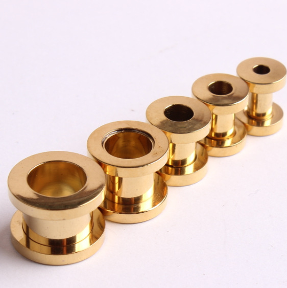 Pointed labret stud close-up product detail
