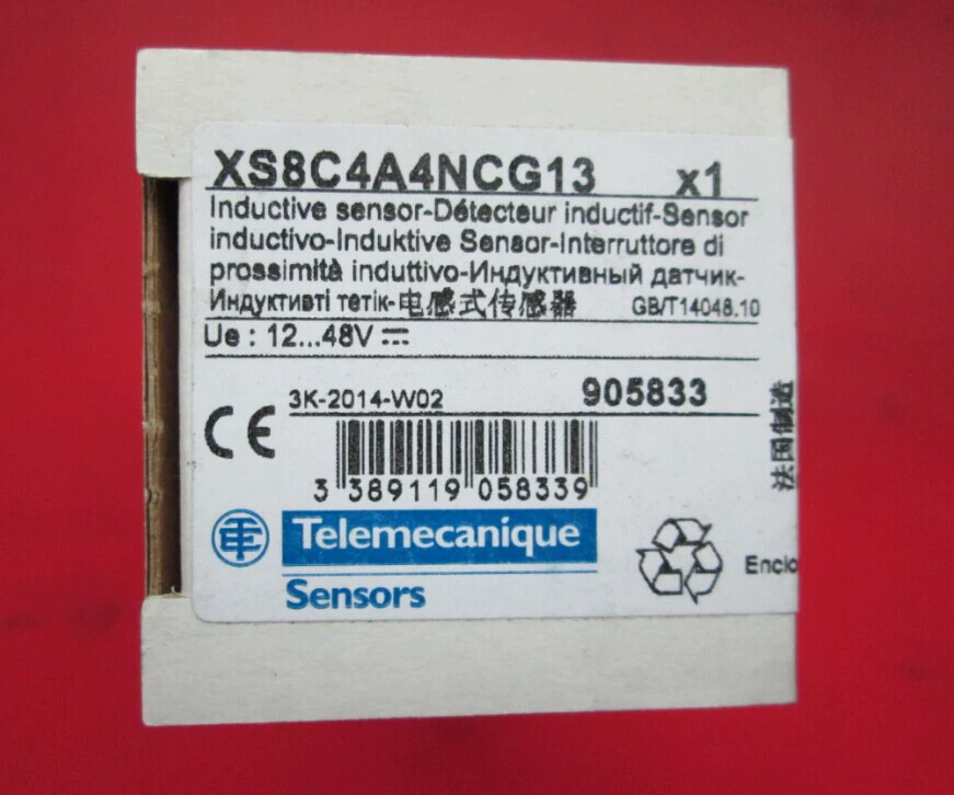 Индуктивный датчик XS8C4A4NCG13 (spot)