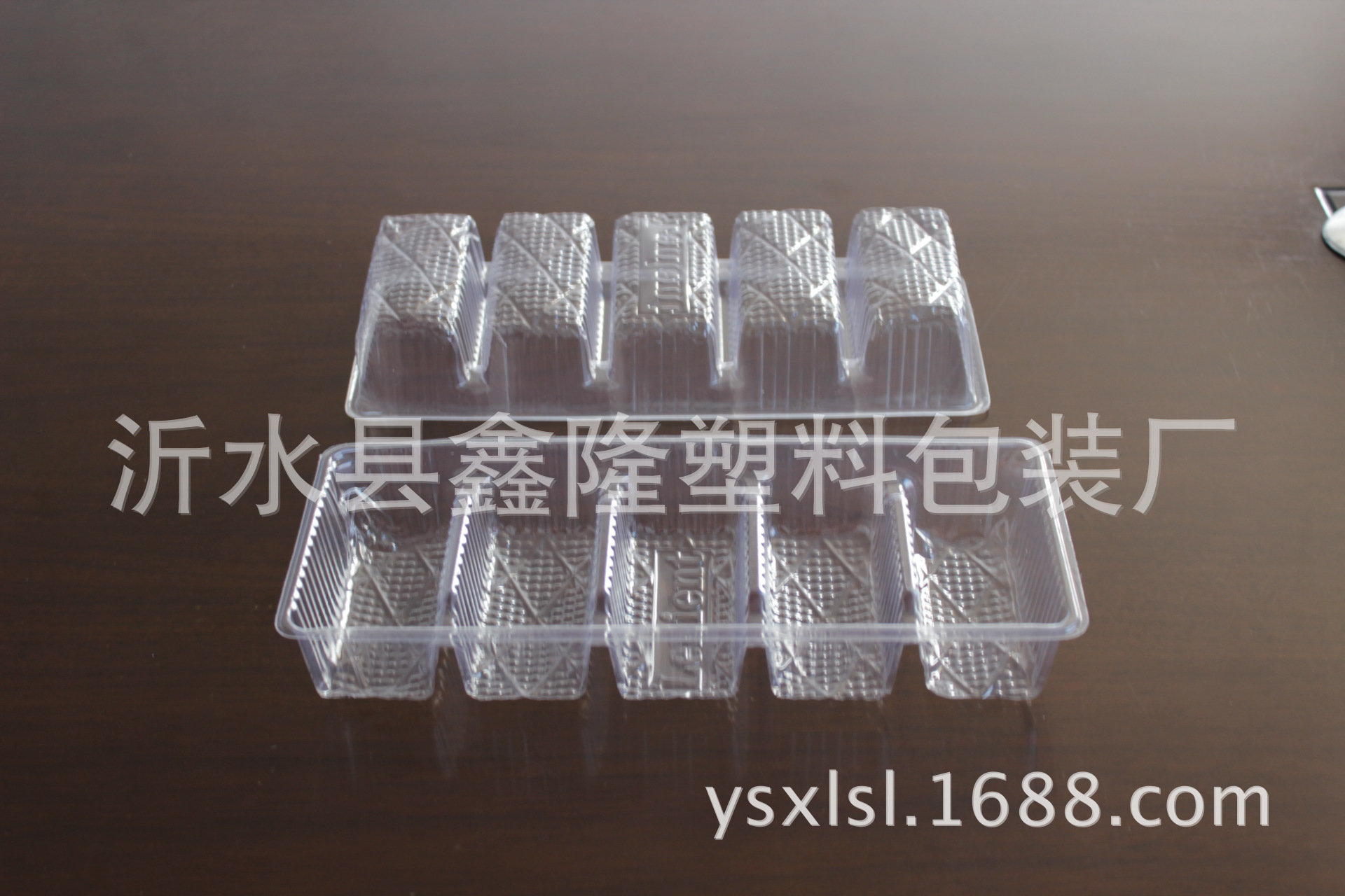 山东厂家大量供应PP吸塑冷冻食品托盒、PVC PET等塑料拖盘