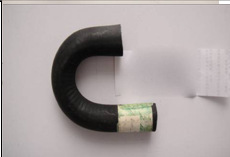 供应散热器水管，各种汽车橡胶管油管18777