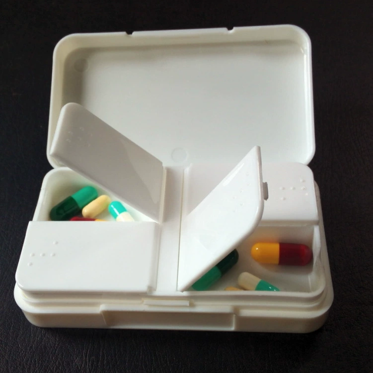 Оптовая Продажа с фабрики пластиковая 4-клеточная аптечка Здоровье на открытом воздухе путешествия портативный аптечка портативный небольшой аптечка Медицинская Упаковка