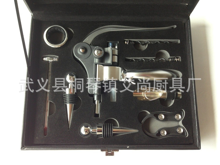 皮盒九件套5_旋转