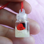 2014 100 yuan Entrepreneurship Stalls New Project DIY luminous red bean wish bottle necklace necklace sources one piece