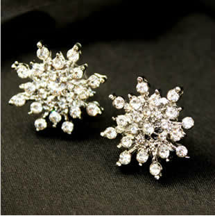Rhinestone Bright Diamond Snow Stud Earrings display picture 1