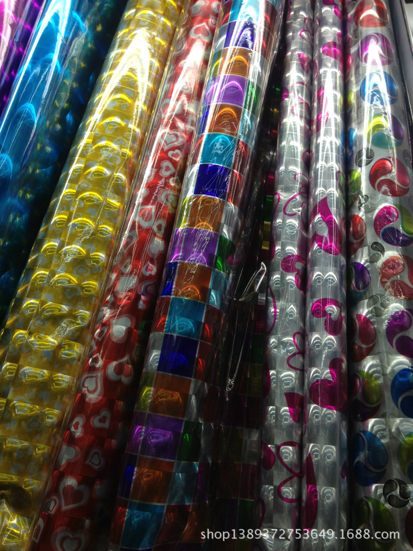 鲜花圣诞礼品印花镭射包装纸混款混色5000片一箱3D镭射包装纸