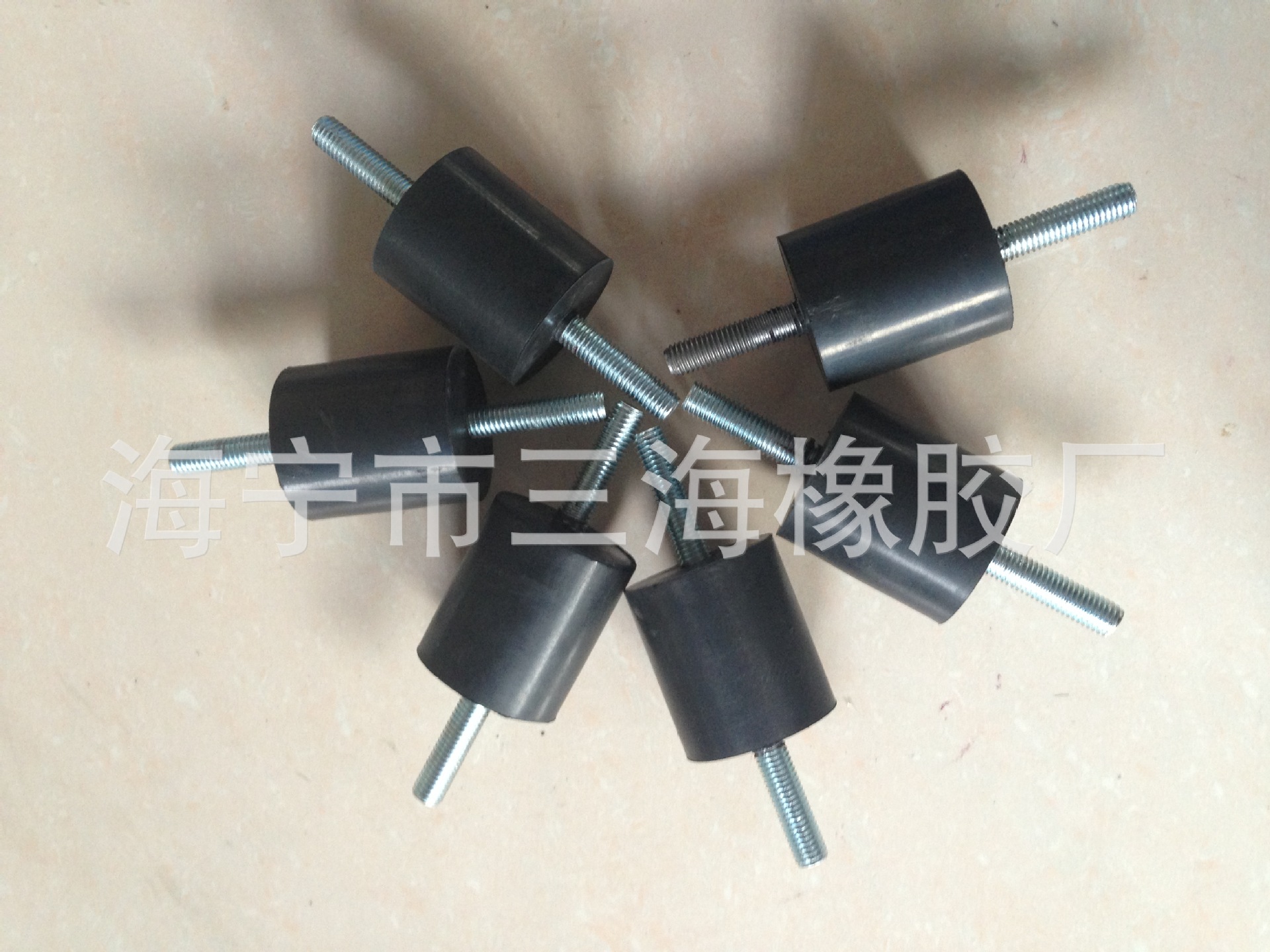 厂家供应 橡胶减震器 橡胶包铁件 定制金属包胶产品