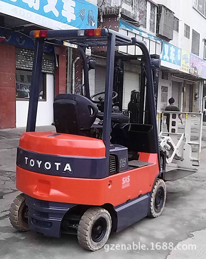 1.8�ַ����泵�俨˹����ֽ�������������� �泵����