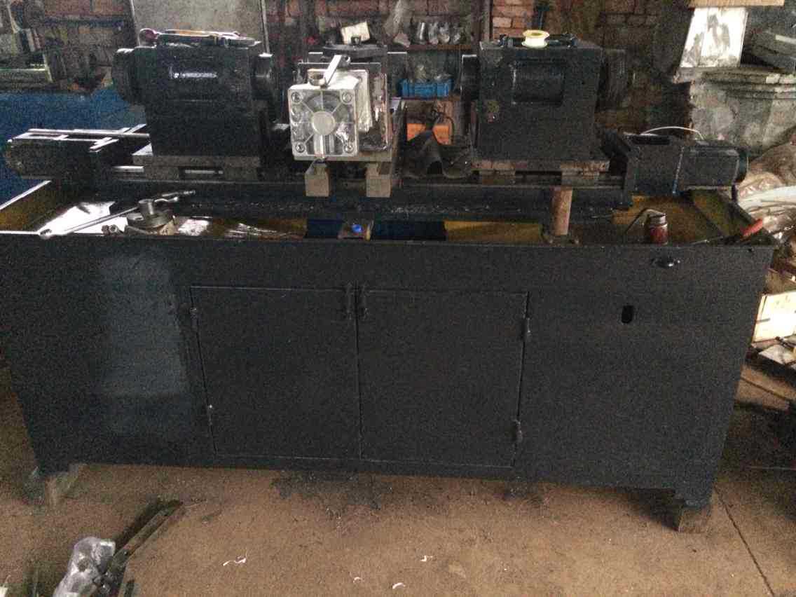 数控平头打中心孔机床  9成新   系统全新联系13758680317