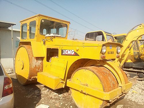 二手徐工12-15铁三轮压路机，徐州18吨三轮压路机