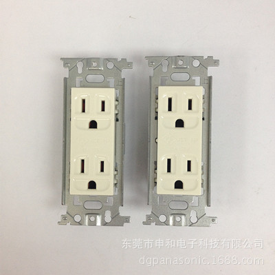 日本Panasonic松下工业插座WN1512K日式120型暗装插座15A125V现货
