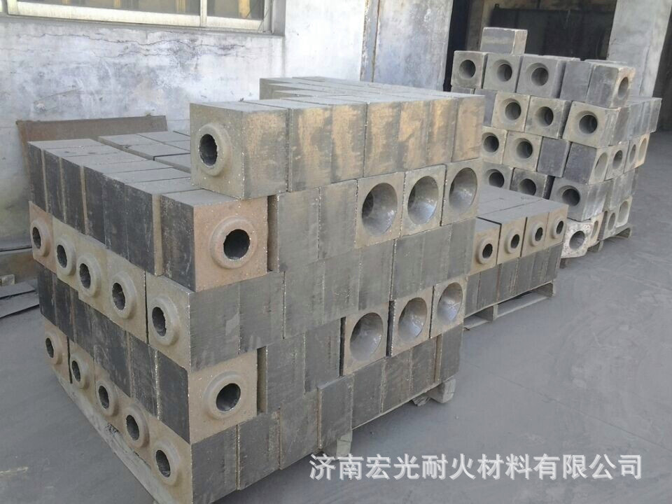 山东厂家大量供应复合水口、座砖、袖砖 使用寿命长